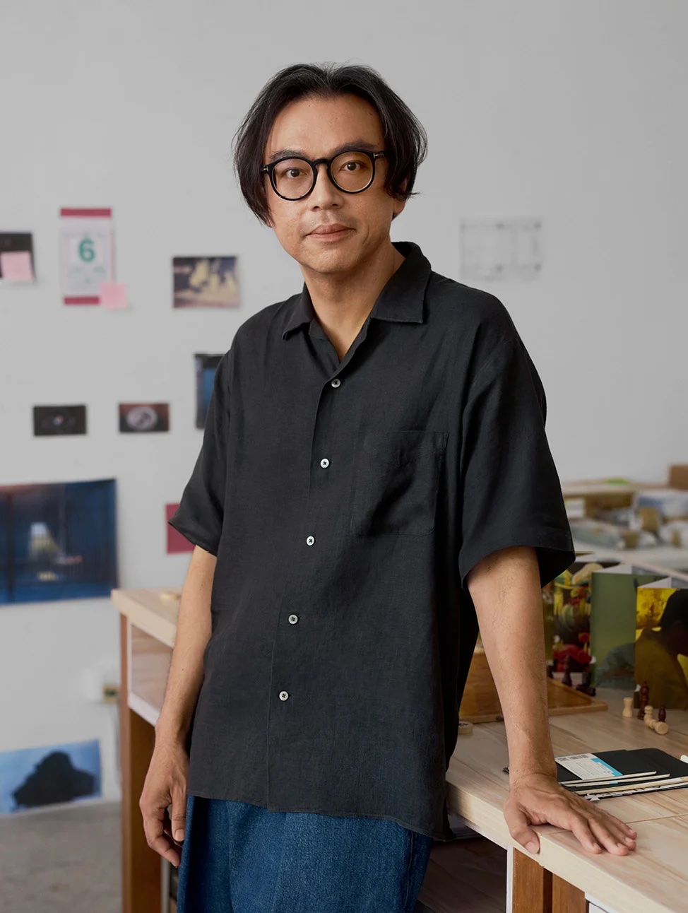 HO TZU NYEN, SINGAPURSKI ARTYSTA MEDIÓW I FILMOWIEC, KURATOR GWANGJU BIENNALE 20206